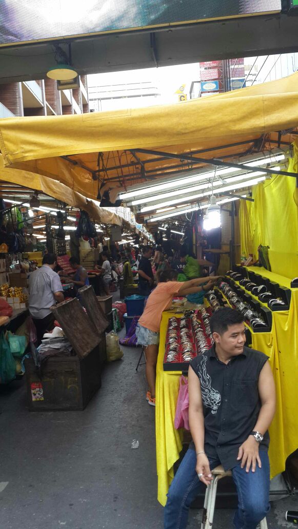שוק פטפונג בבנגקוק